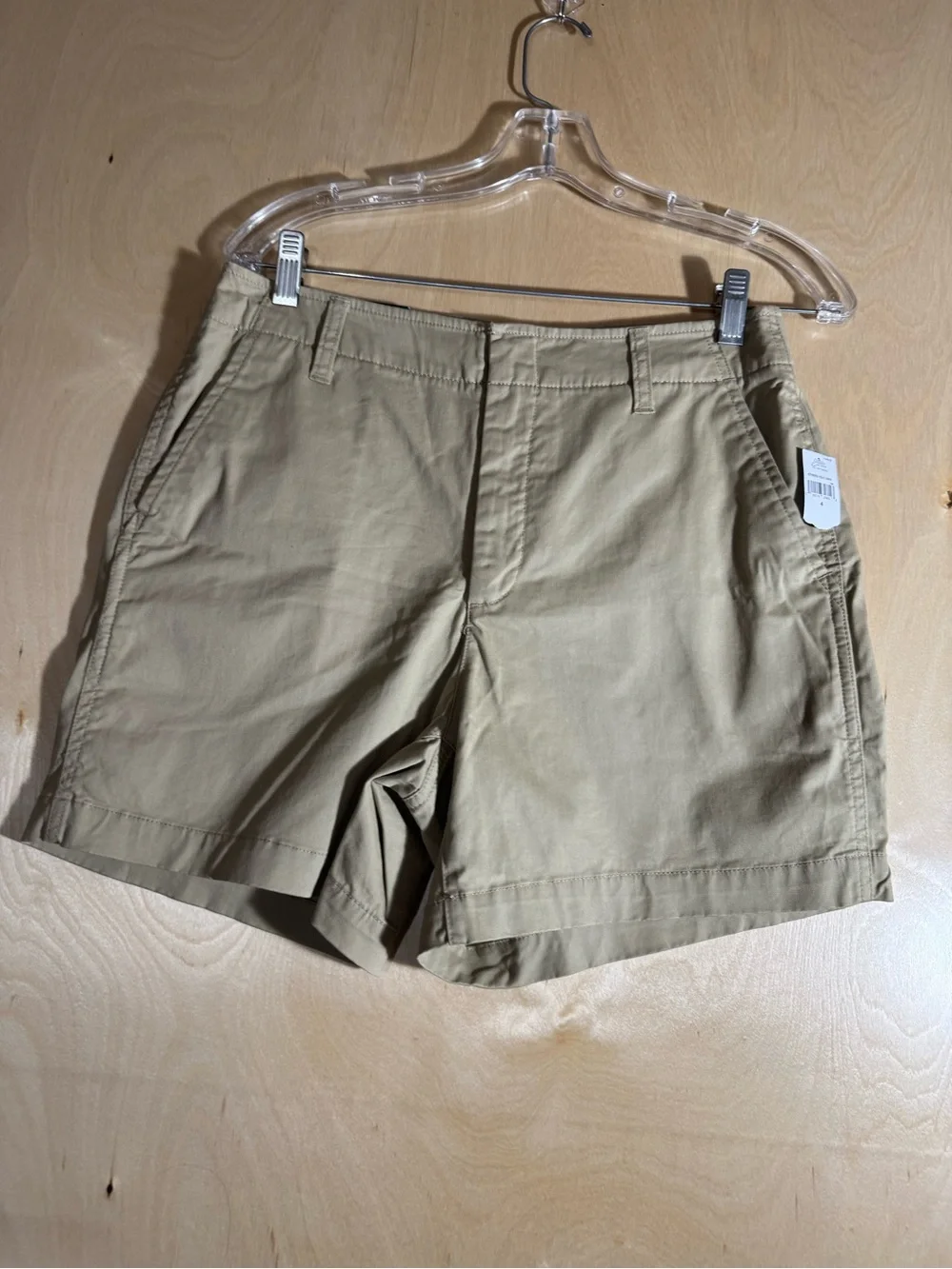 GAP Women's Downtown Khaki Tan Bermuda Shorts Size 4